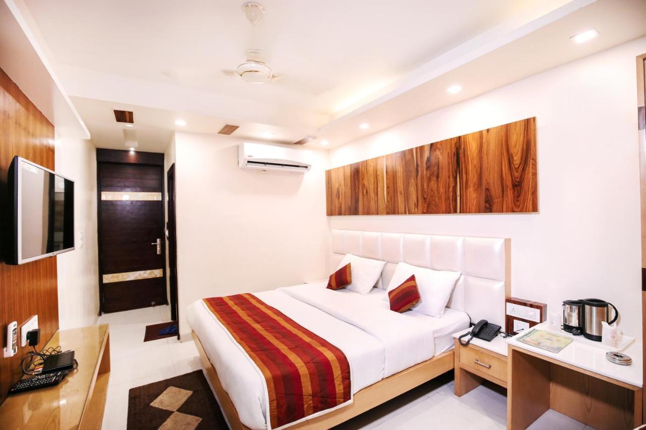 Hotel Star Shine New Delhi Eksteriør bilde