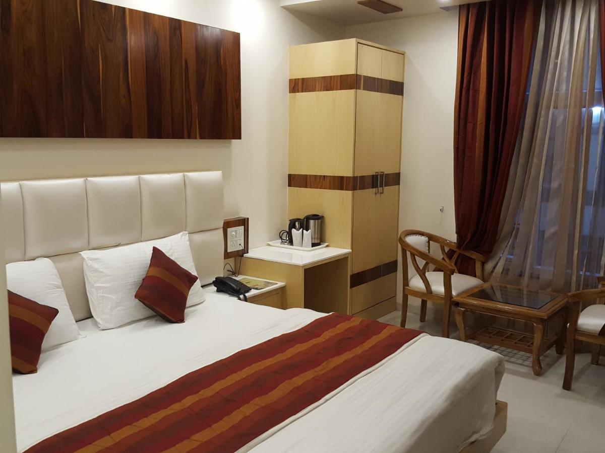Hotel Star Shine New Delhi Eksteriør bilde