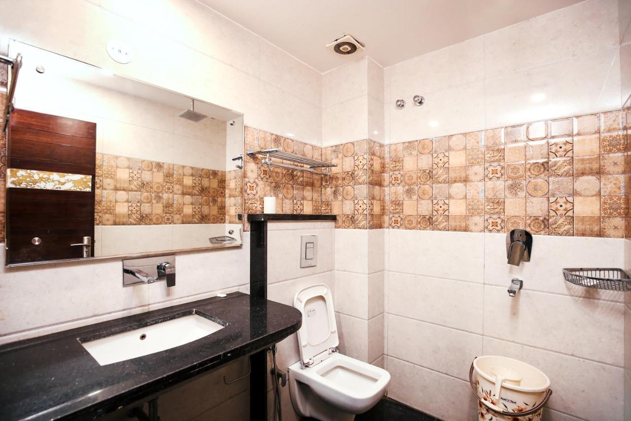 Hotel Star Shine New Delhi Eksteriør bilde